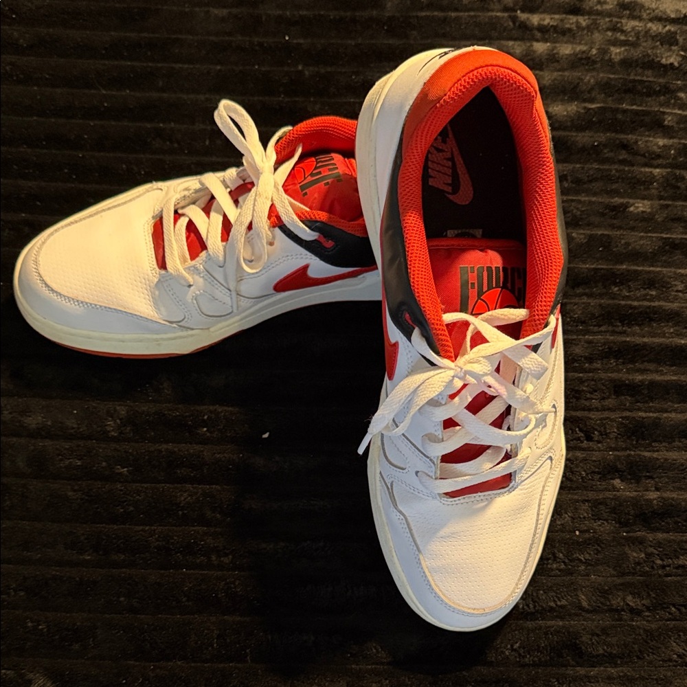 Nike White and Red Low-Top Sneakers with Black Accents
